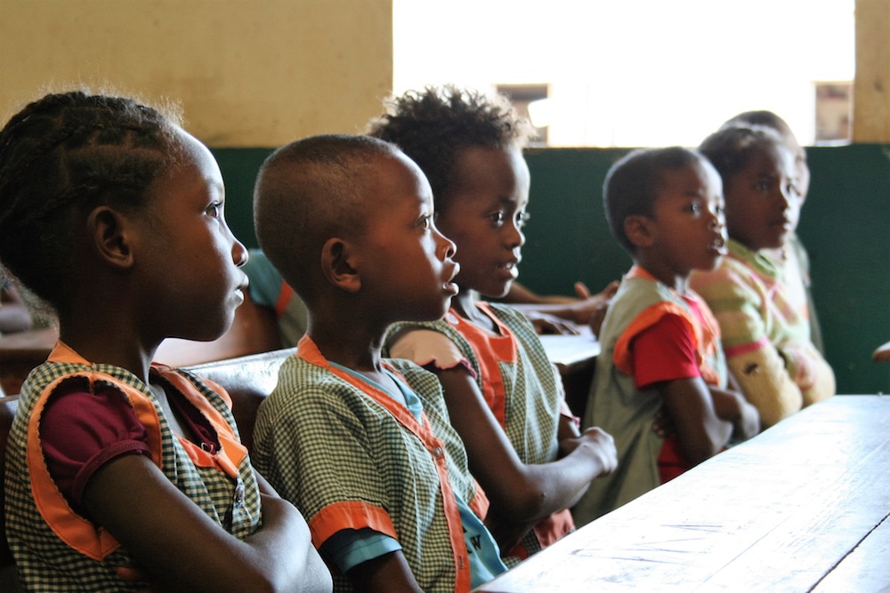 Plus de 2.600 enfants malgaches découvrent le monde à travers le projet de jumelage Namana
